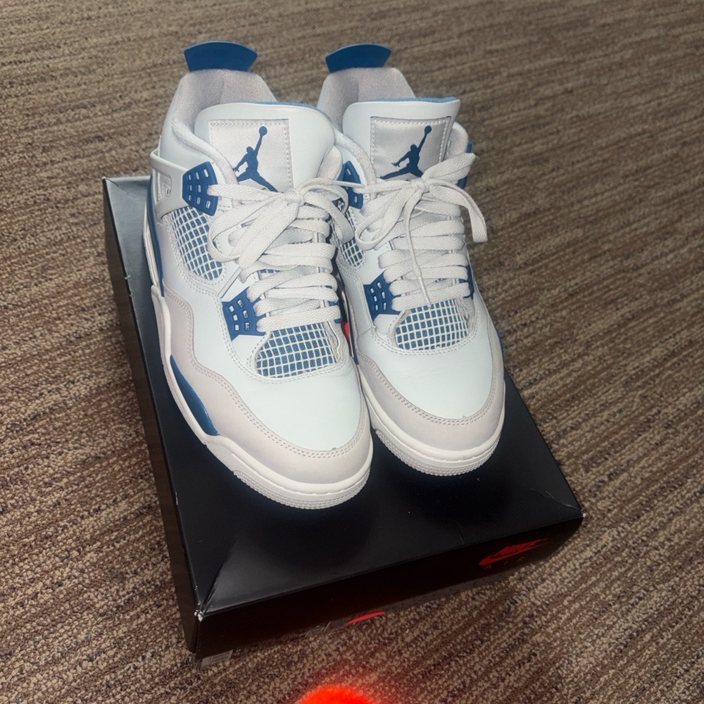 Nike White and Blue Jordan Retro 4 Military 2024 Men’s size 8